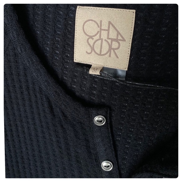 CHASER - LONG SLEEVE 1/4 BUTTON HENLEY DRAWSTRING WAIST TEE - M - NWT - Picture 10 of 14